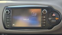 Toyota Yaris 1.5 VVT-h Design Hatchback 5dr Petrol Hybrid E-CVT Euro 6 (101 ps) 31