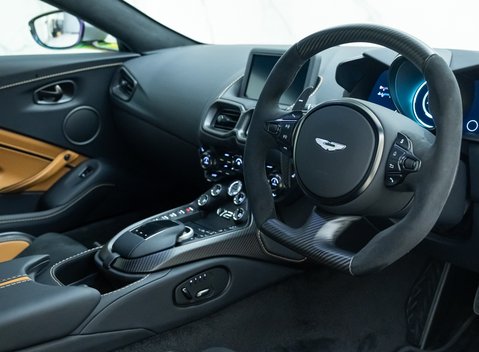 Aston Martin V12 Vantage 10