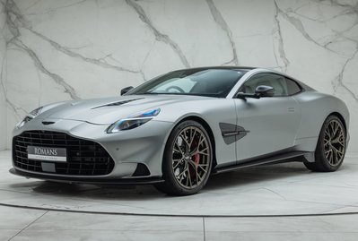 Aston Martin Vanquish V12