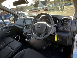 Renault Trafic 2.0 Trafic Sport Energy dCi 5dr 22