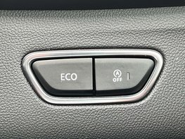 Renault Kadjar 1.5 Kadjar Iconic Blue dCi Auto 5dr 61