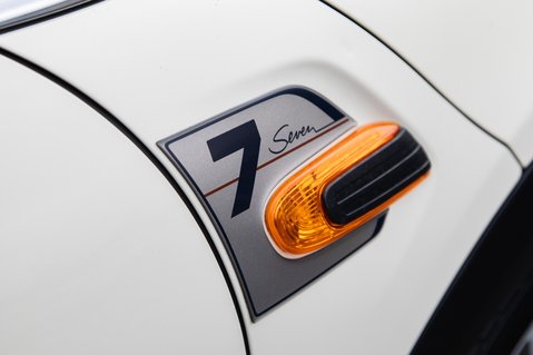 Mini Hatch COOPER SEVEN 11