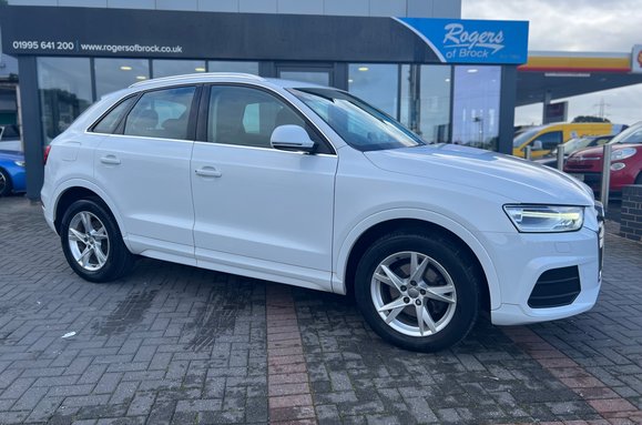 Audi Q3 2.0 TDI SE 11