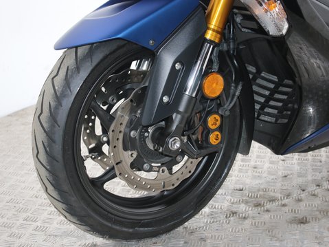 Yamaha Tmax XP 530 D-A TMAX DX 33