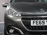 Peugeot 208 PURETECH S/S SIGNATURE 25