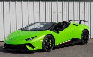 Lamborghini Huracan Spyder LP640-4 Performante 10
