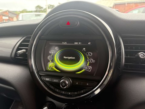 Mini Hatch 1.5 Cooper Auto 5dr 16