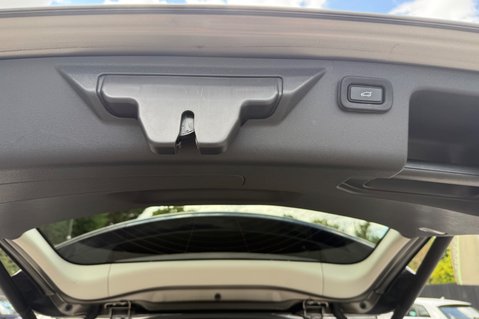 Land Rover Discovery Sport HSE MHEV -PAN ROOF -APPLE CARPLAY -MERIDIAN -ELECTRIC TOWBAR 63
