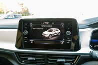 Volkswagen T-Roc LIFE TSI 25
