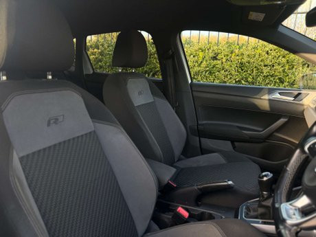 Volkswagen Polo 1.0 Polo R-Line TSi 5dr 22