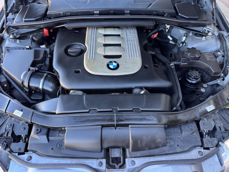 2012 BMW 3 Series — image 43