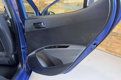 Hyundai i10 1.0 SE Hatchback 5dr Petrol Manual Euro 6 (67 ps) 60