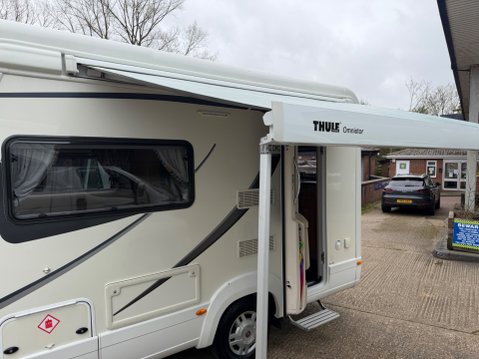 Auto-Trail Tracker EKS LOVELT LOW MILEAGE GREAT SPEC TRACKER 23