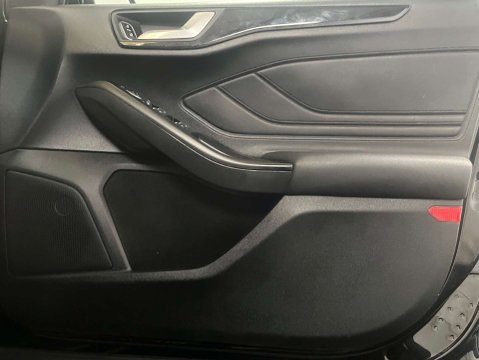 Ford Focus 1.5 Focus  ST-Line X TDCI 5dr 9