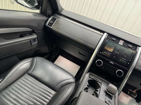 Land Rover Discovery 3.0 Discovery R-Dynamic S D MHEV Auto 4WD 5dr 46