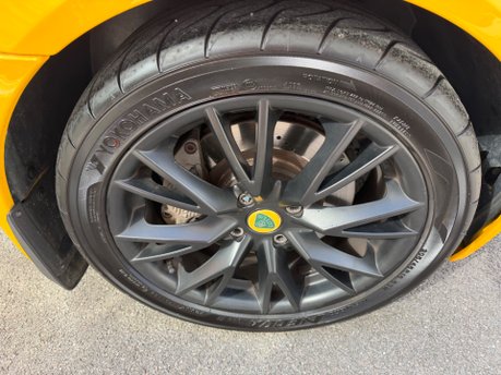 Lotus Exige S TOURING & SPORTS 19