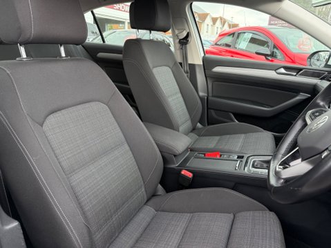 Volkswagen Passat SE NAV TDI DSG 13