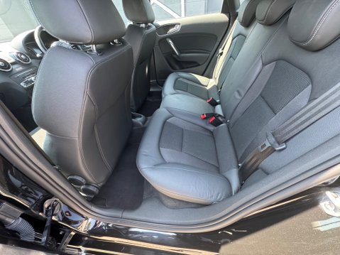 Audi A1 SPORTBACK TFSI S LINE 35
