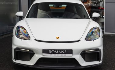Porsche Cayman GT4 (718) 4