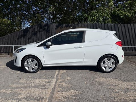 Ford Fiesta BASE TDCI 5