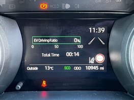 Toyota Yaris 1.5 Yaris Design HEV CVT 5dr 27