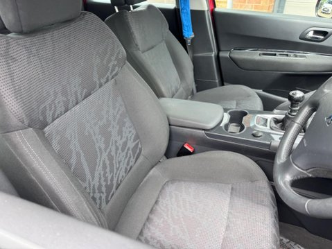 Peugeot 3008 1.6 HDi Active Euro 5 5dr 17