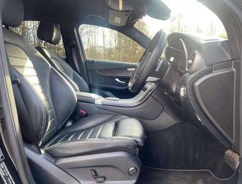 Mercedes-Benz GLC 2.0 GLC 300 AMG Line Premium D 4Matic Auto 4WD 5dr 13