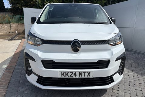Citroen Dispatch 120 ps Driver XL Panel Van 13