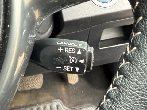 Toyota Yaris VVT-I ICON M-DRIVE S 16