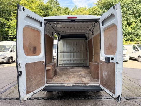 Peugeot Boxer 2.0 BlueHDi 335 Professional Panel Van 5dr Diesel Manual L2 H2 Euro 6 (130 32