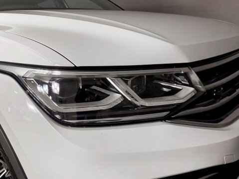 Volkswagen Tiguan 1.5 TSI R-Line SUV 5dr Petrol DSG Euro 6 (s/s) (150 ps) Air Con - Alloys - 9