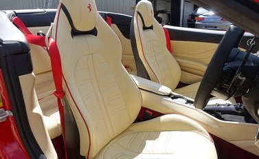 Ferrari California T 19