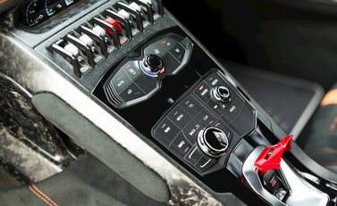 Lamborghini Huracan Performante 16