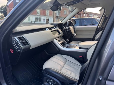 Land Rover Range Rover Sport 3.0 SD V6 Autobiography Dynamic Auto 4WD Euro 6 (s/s) 5d 11