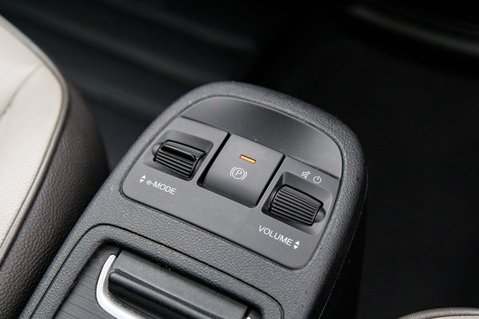 Fiat 500e LA PRIMA 36