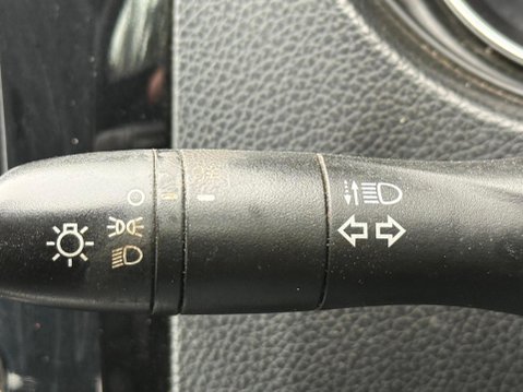 Nissan Qashqai 1.5 dCi Visia 2WD Euro 5 (s/s) 5dr 13