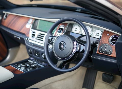 Rolls-Royce Dawn 13