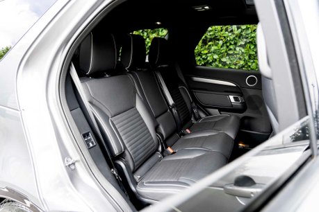 Land Rover Discovery R-DYNAMIC HSE MHEV. 7 SEATS. ELECTRIC TOWBAR. OPENING PANO ROOF. 22S. 11