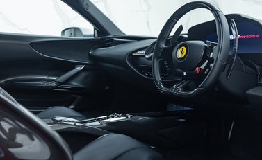 Ferrari SF90 Stradale ASSETTO FIORANO 16