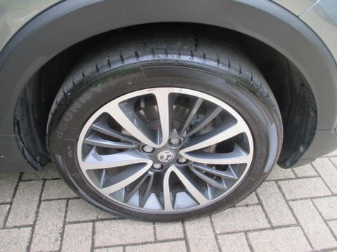 Vauxhall Crossland X 1.2 Elite Nav Euro 6 5dr 12