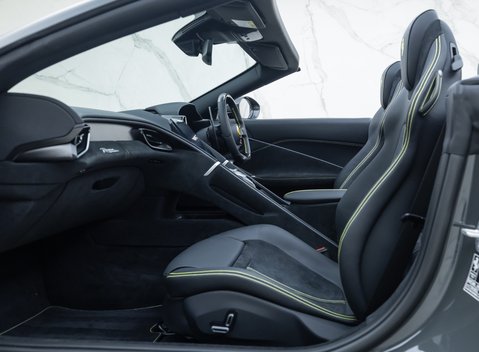 Ferrari Roma SPIDER 20