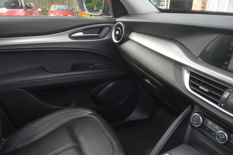 Alfa Romeo Stelvio TB SPRINT 39