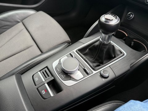 Audi A3 1.5 TFSI CoD 35 S line Sportback Euro 6 (s/s) 5dr 32