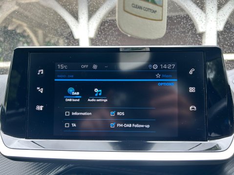 Peugeot 2008 PURETECH S/S ALLURE PREMIUM 31