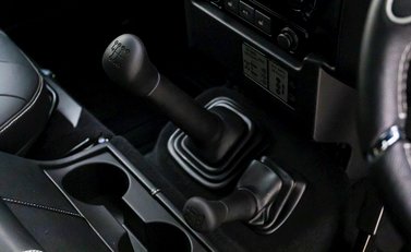 Land Rover Defender 110 XS 21