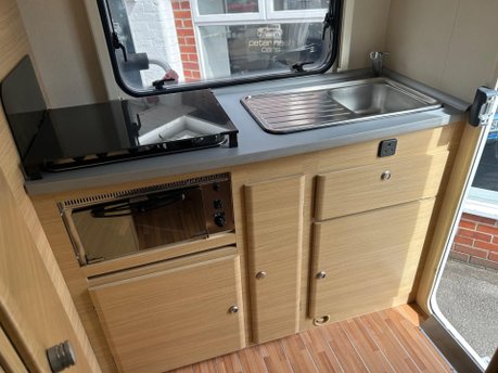 Ford Transit Auto-Roller 500 14