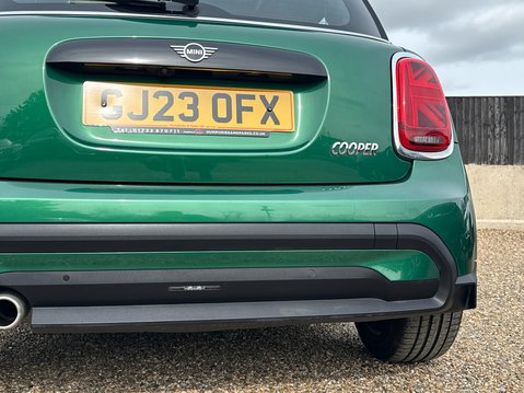 Mini Hatch COOPER EXCLUSIVE 35