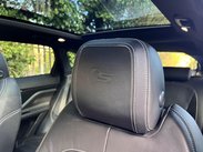 Jaguar F-Pace 3.0 D300 V6 S Auto AWD Euro 6 (s/s) 5dr 29