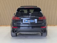 Porsche Cayenne 4.8 Cayenne V8 T Tiptronic S 4WD 5dr 18