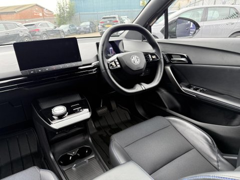 MG MG4 64kWh Trophy Long Range Hatchback 5dr Electric Auto (203 ps) 28